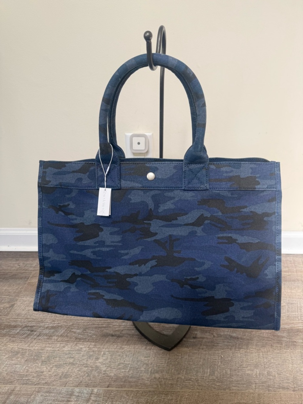 Koala Kanvas Blue Camo Large Tote 
NWT
